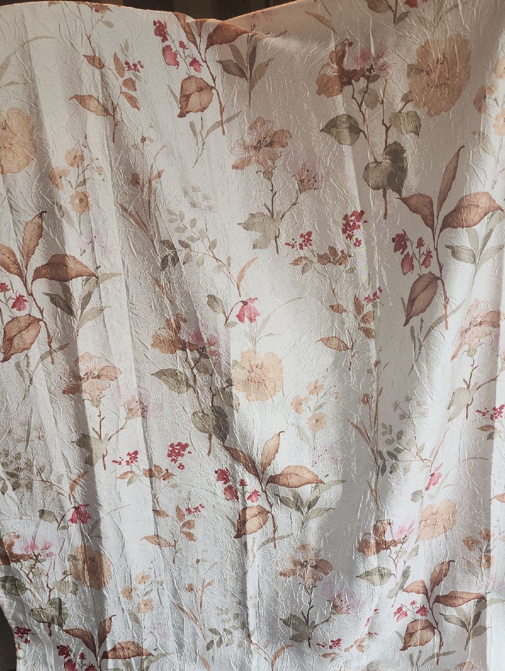 Floral Watercolor Print 70x70 Shower Curtain in Cream